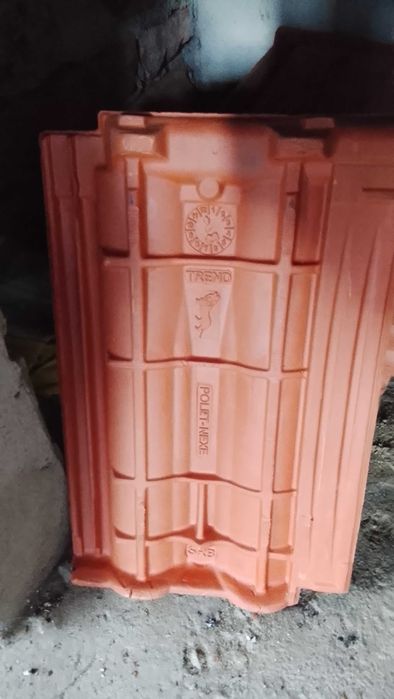 Vând țiglă ceramică