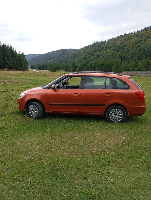Vând Skoda Fabia