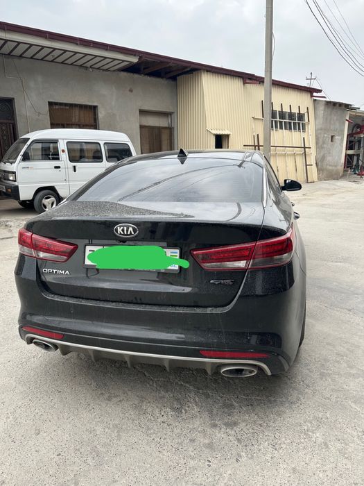 Kia Optima srochno sotiladi