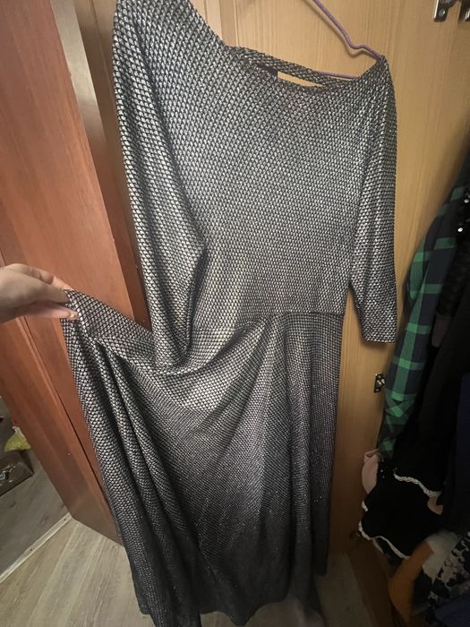 Продам вечерние платья