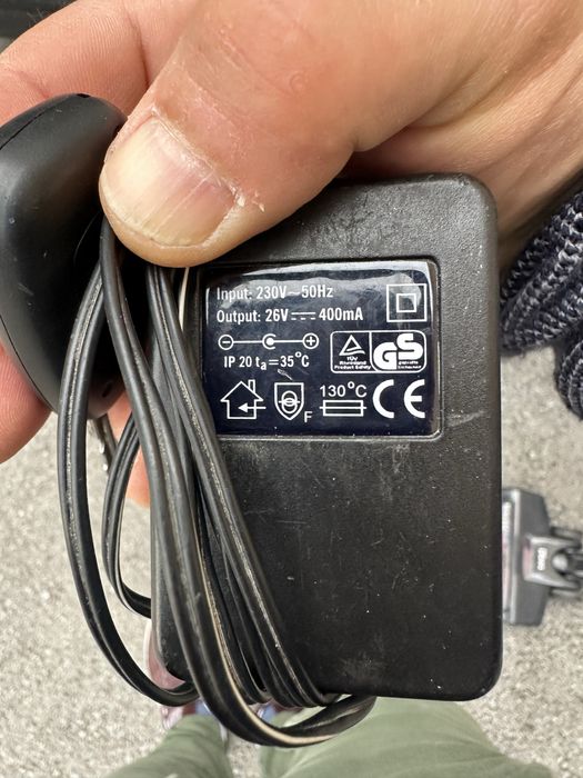 Продавам безкабелна прахосмукачка