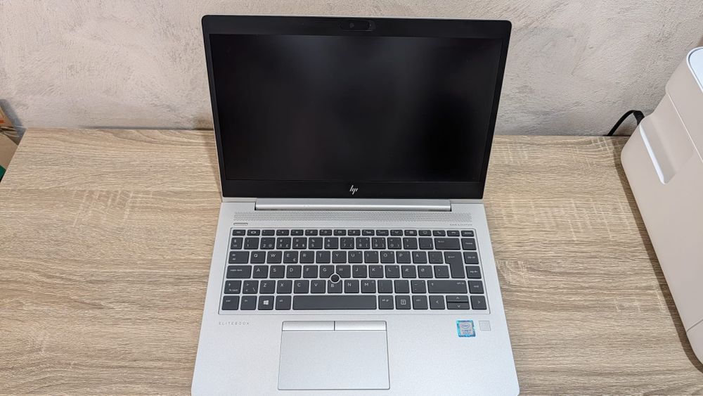 Laptop HP EliteBook 840 G5 – business, performant și fiabil