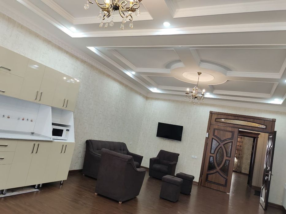 срочно сдаётся Евродом циалковиский 4-соток 3-уровень 6-комнат 4-сануз