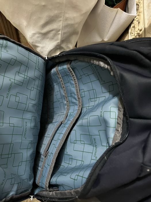 Рюкзак тёмно-синий в отличном состоянии