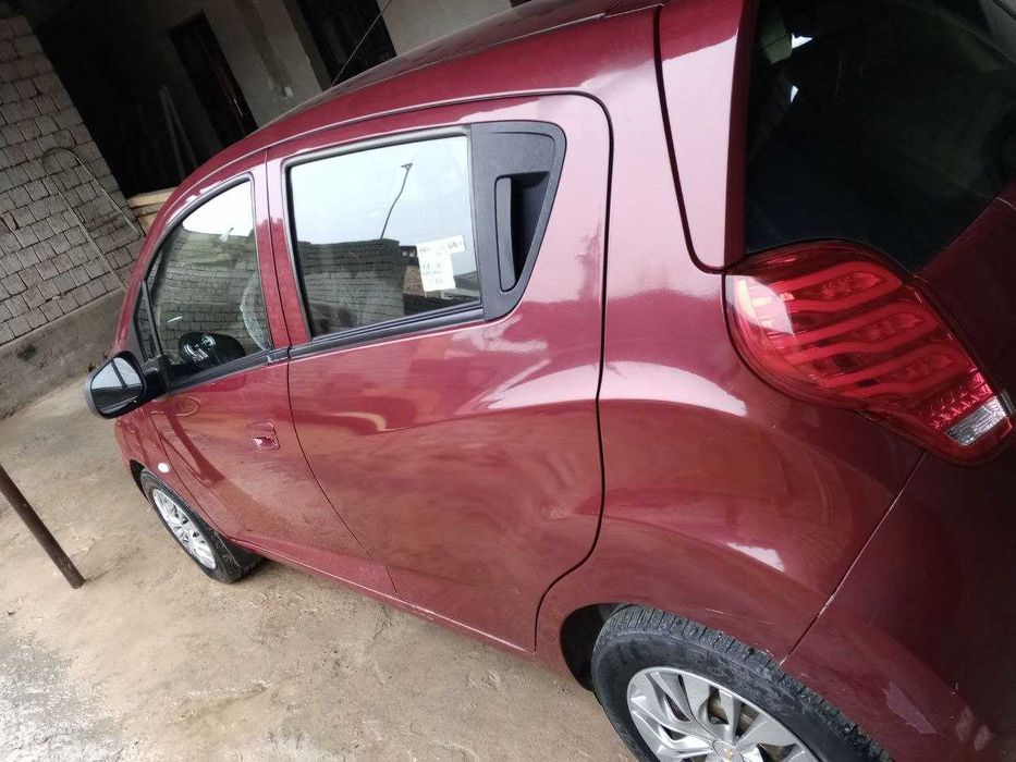 Спарк Шевролет сотилади