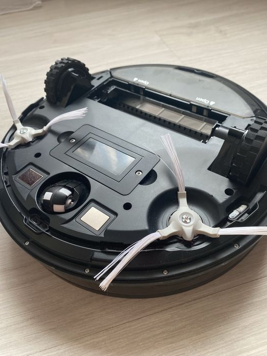 Продам робот пылесос