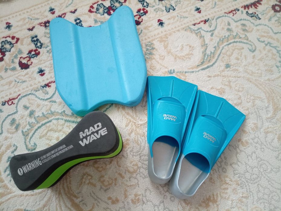 Ласты , доска ,колобашка