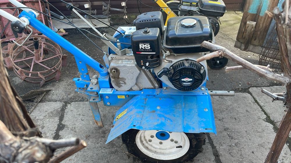 Продаю мотоблок Нева МБ2