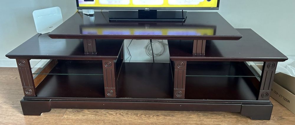 Продам журнальный стол.