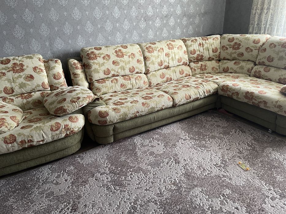 Диван угловой с креслом