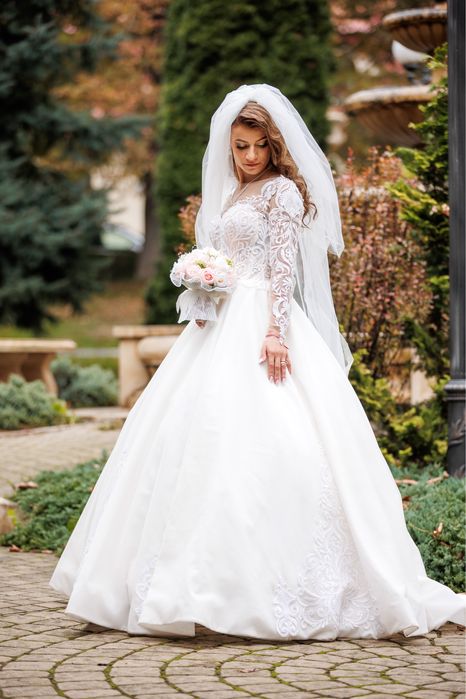 Vand rochie de mireasa! Elado menyasszonyi ruha!