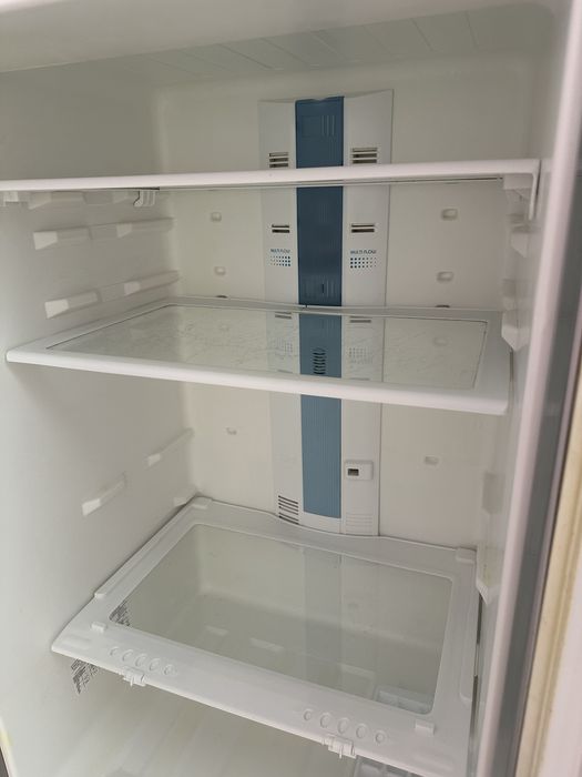 Холодильник б/у продам