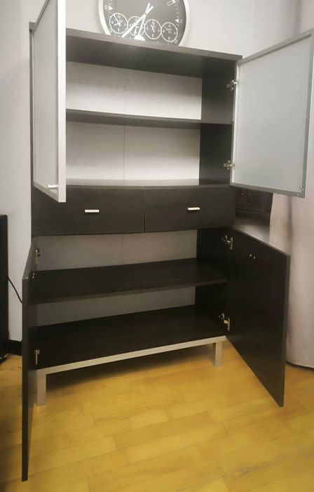 Сервант-витрина для посуды и/или книг