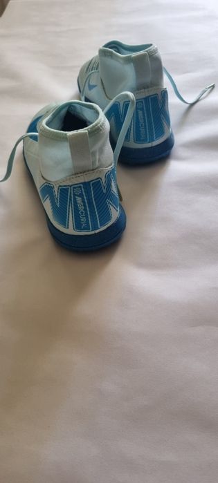 Vand ghete fotbal Nike Mercurial mar. 36