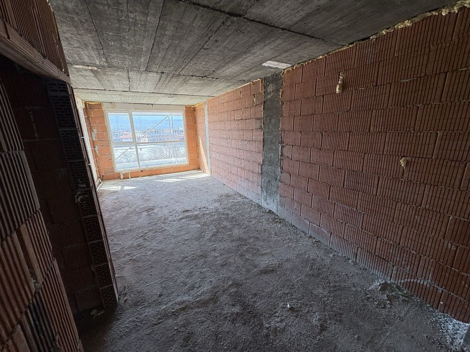 Двустаен Апартамент 74кв.м. с Акт 14, кв. Южен