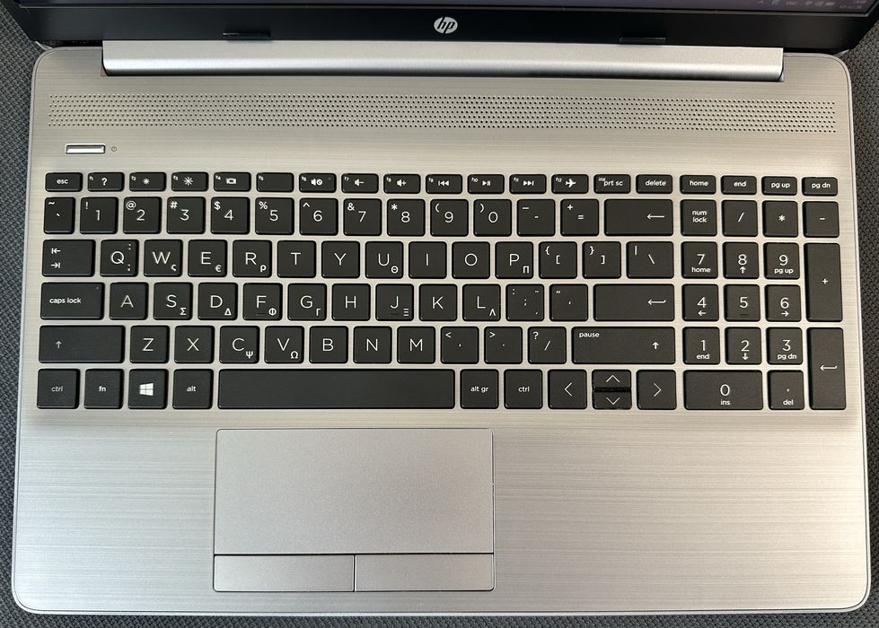 лаптоп HP 255 G8