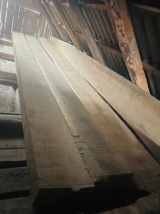 Grizi ștejar, pentru poartă