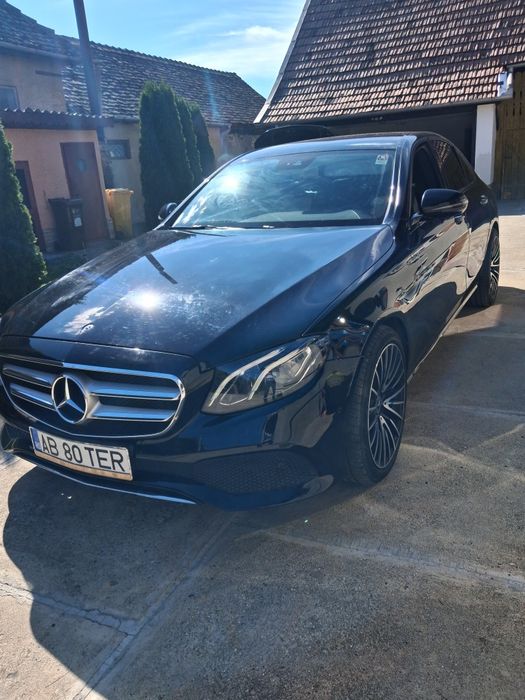 Vand mercedes eclass 14300 Euro  fiscal pe loc merita văzut mașina cu consum mic am schimbat motorul