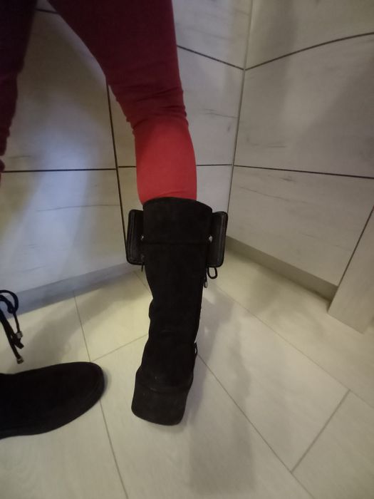 Дамски ботуши с капси