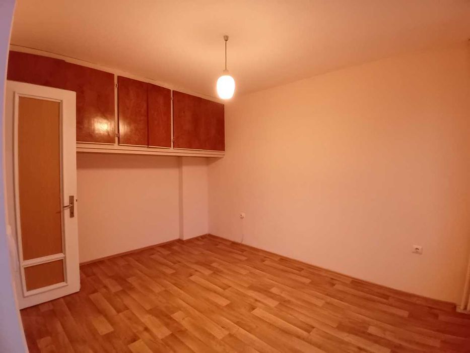 3-стаен под наем в Банишора