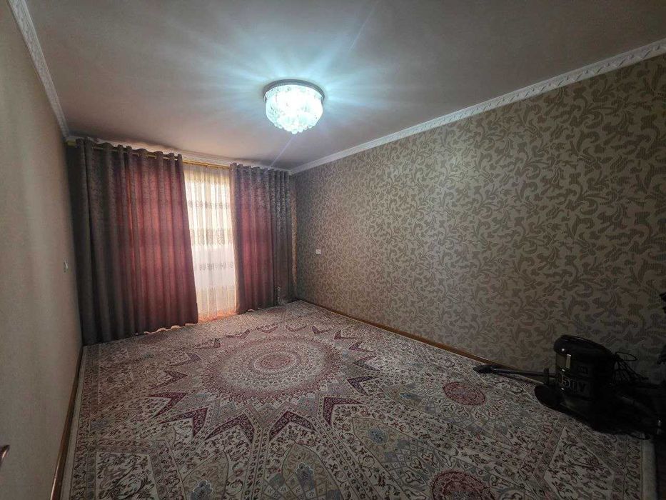 Продаётся 4х комн квартира на 3 этаже Ор-р Пиридастгир