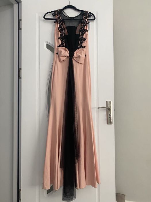 Официялни рокли р-р  “S”