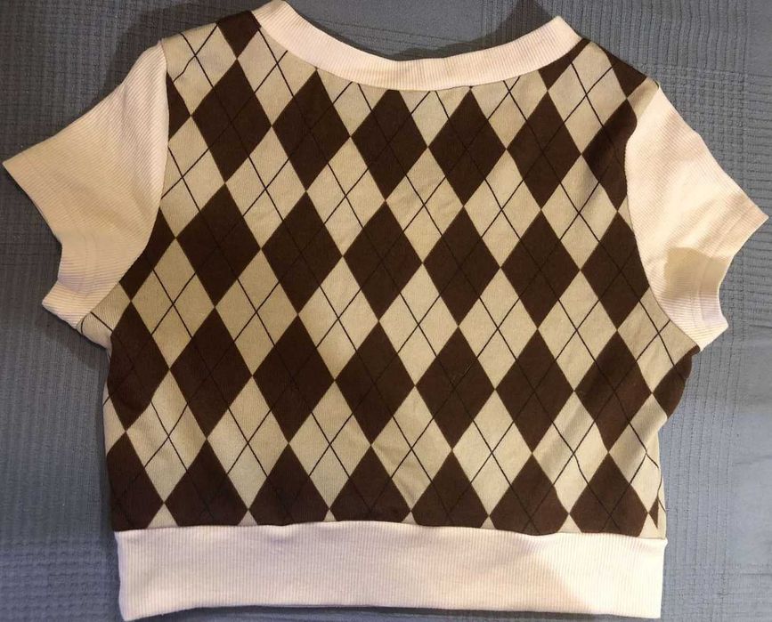 Блузи къси черна бяла, пуловер каре, къс ръкав