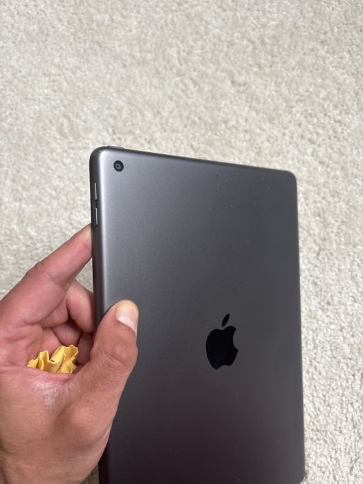 Ipad designed by apple,gen a-9-a,64gb,10.2 inch,modelA2602