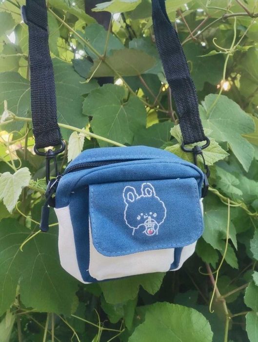 Doua bucati 20 lei Geanta mica de umar denim cu ursulet Kawaii