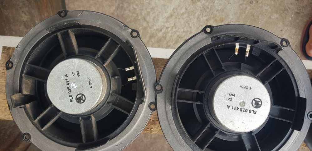 Boze ..difuzoare skoda yeti