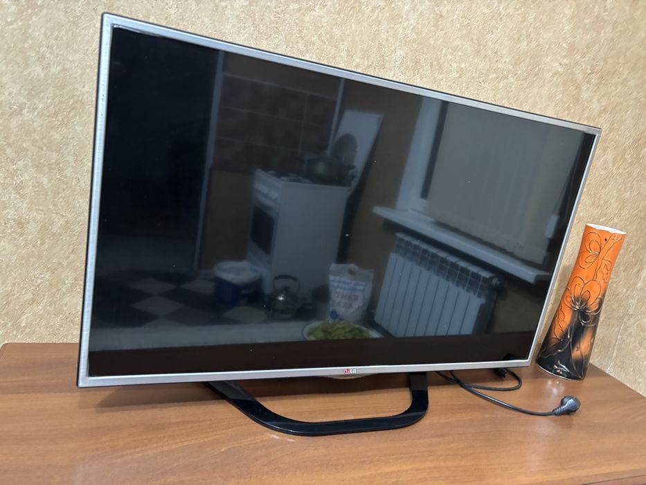 Продам телевизор LG диагональ 96х56 сантиметр