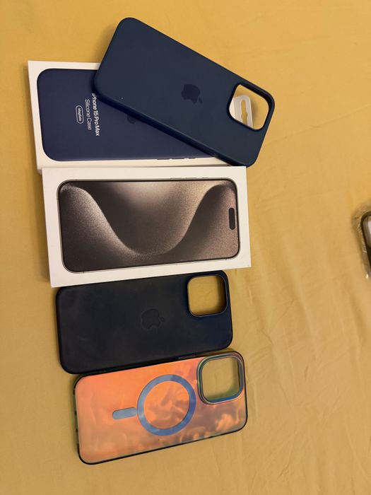 Vand Iphone 15 pro max 1tb