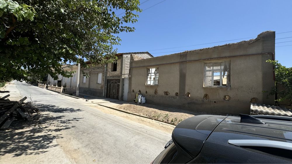 Kirovdan 3.9sotixli buzib quriladigan yer sotiladi. Fasad 12.5metr