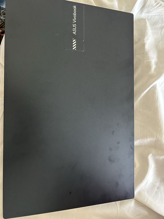 Лаптоп Asus Vivobook