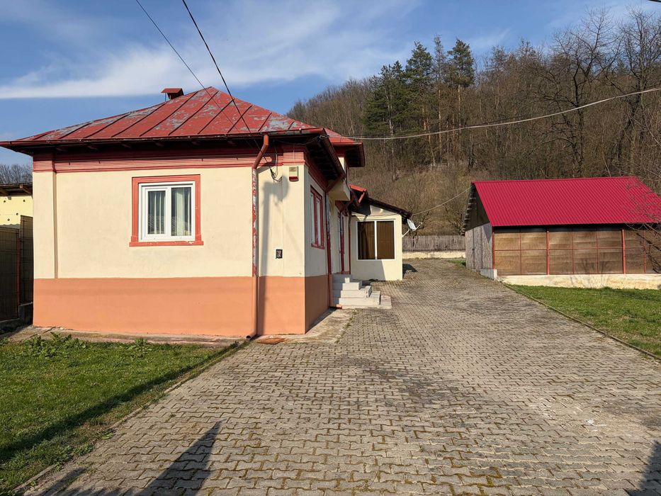 Casa 110mp cu teren 2400mp  Comuna Babana Judetul Arges