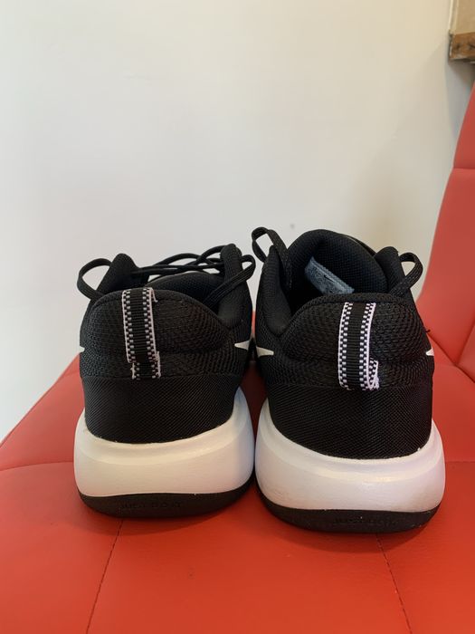 Маратонки NIKE