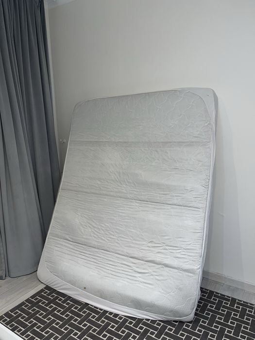 Матрас 200х160 б/у