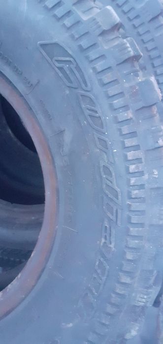 Продам " грязеву"  резину