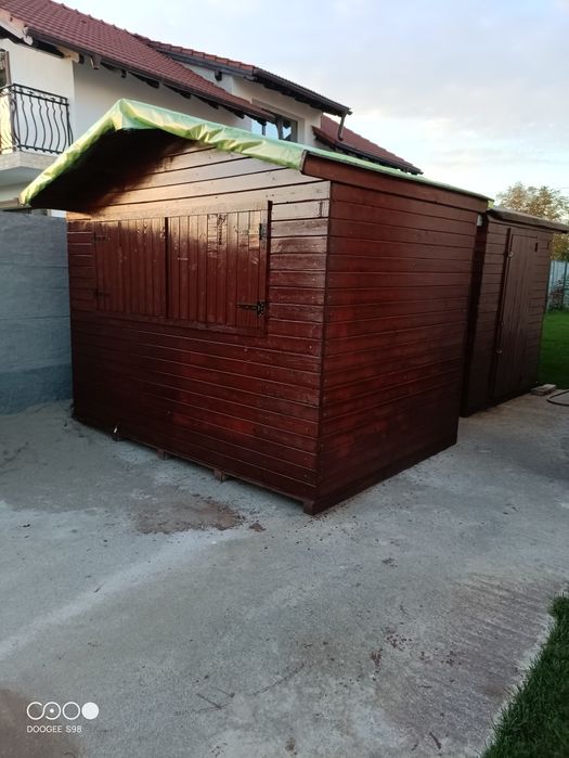 Vând 2 anexe de lemn Mobile 3x2m
