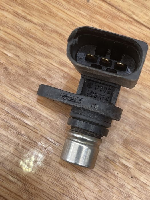 Датчик распред вала wr6 т4 2.8