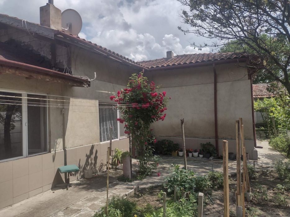 Продава се Къща в Нови пазар - 190 кв.м за 553 €/кв.м - Снимка #13