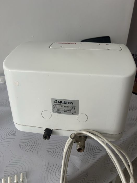 Аристон продам дешево.