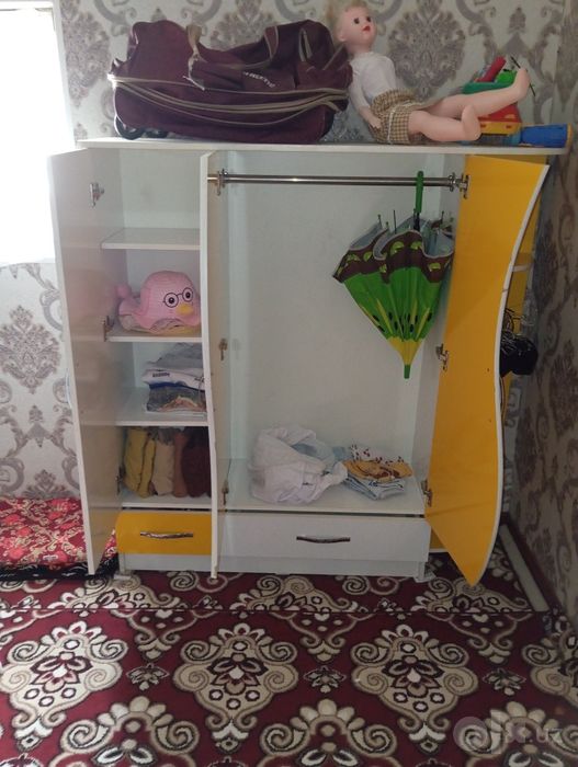 Bolalar shkafi rassiyskiy lamainat