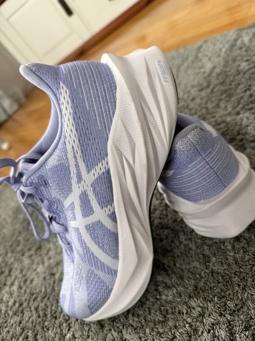 Adidasi ASICS marimea 37,5 NOI!