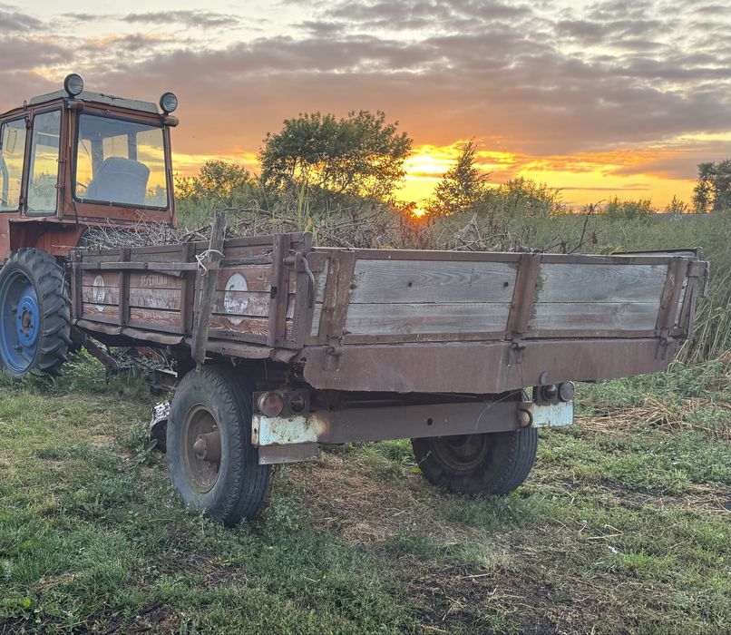 Прицеп тракторный 1 ПТС-2