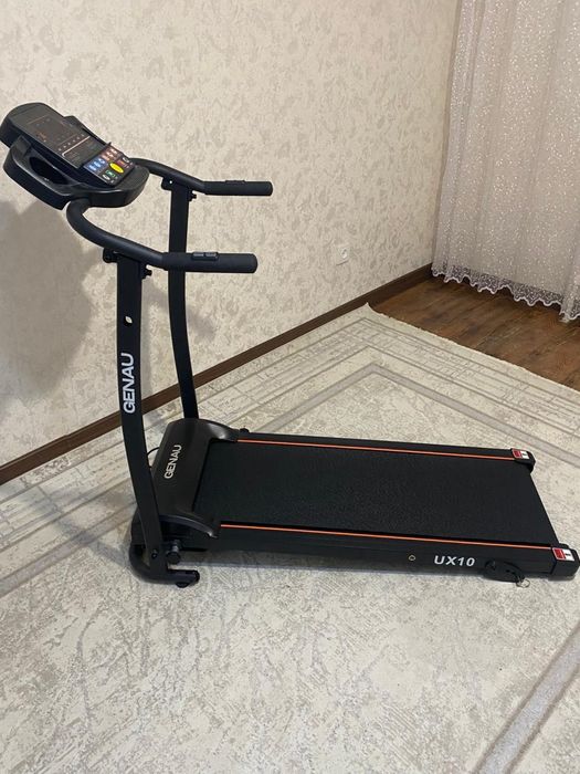 Продам беговую дорожку.