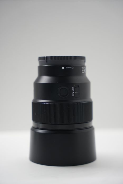 Объектив Sony FE 85mm f/1.8