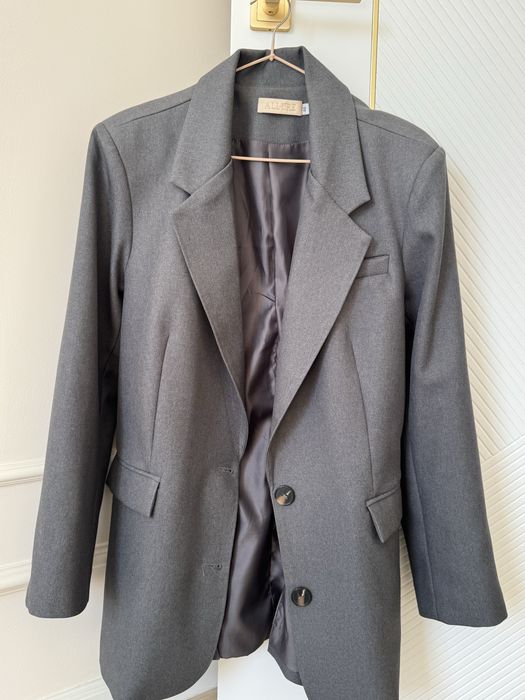 Продаю пиджак за 15000