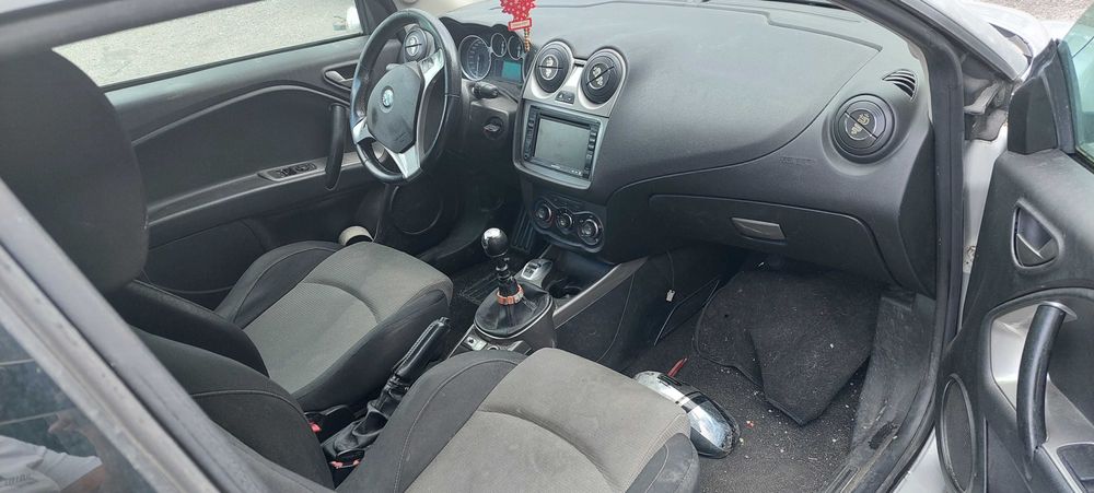 Alfa Romeo MiTo 1,4 i , Алфа Мито на части!
Януари 2010