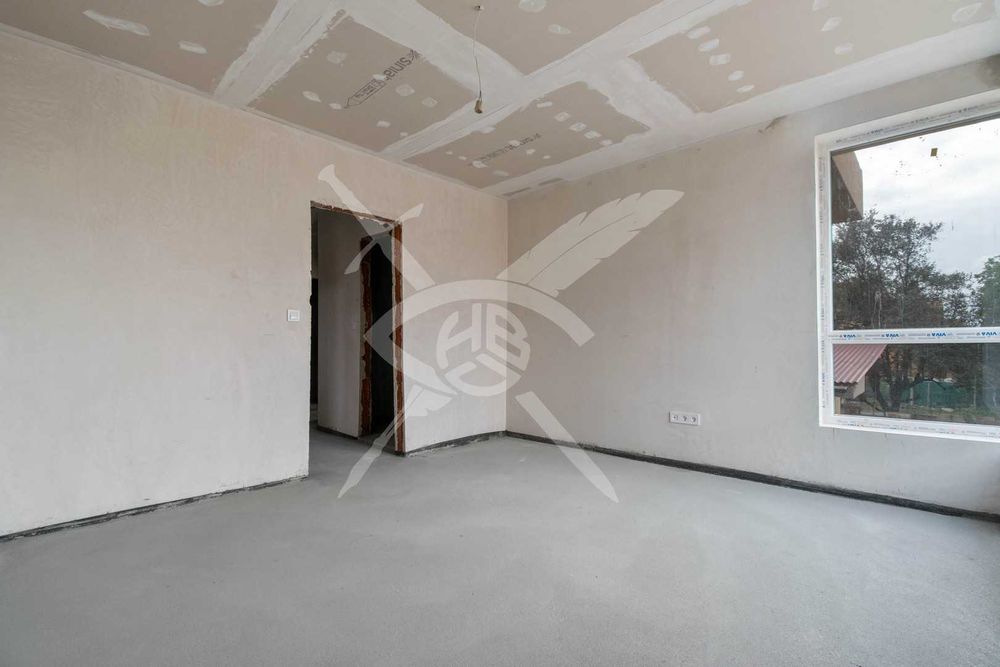 Тристаен апартамент в кв. Враждебна № 39005